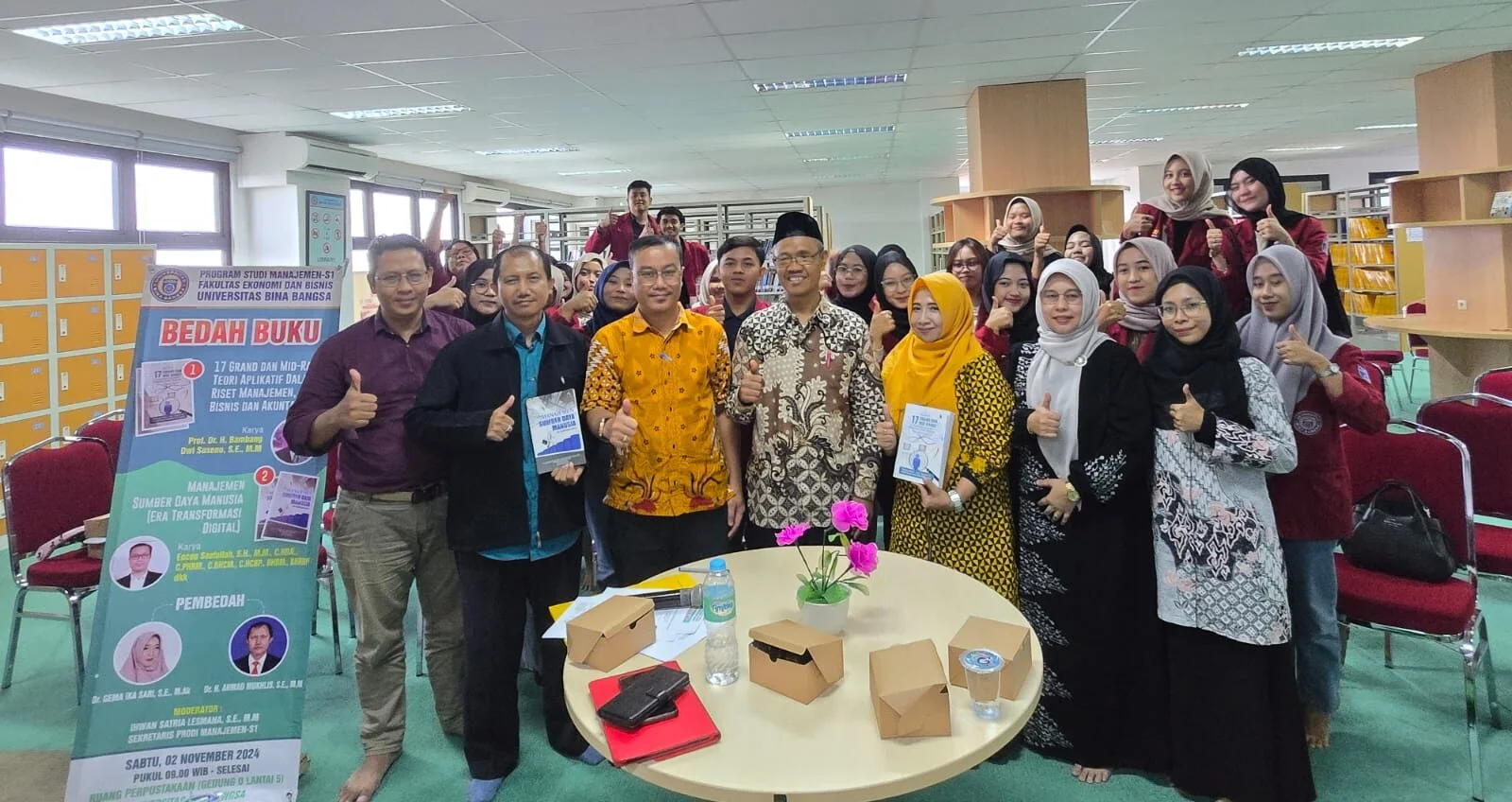 Prodi S1 Manajemen UNIBA Mengadakan Kegiatan Bedah Buku 1